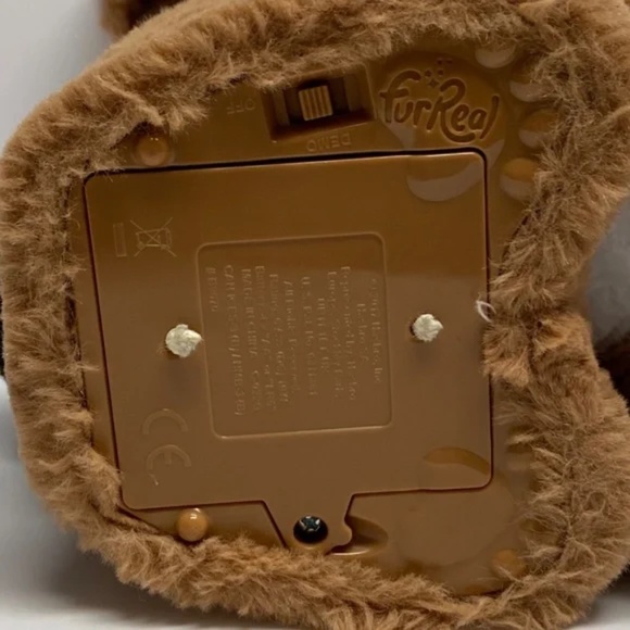 FurReal Friends Chatty Charlie The Barkin’ Beagle Interactive Dog Pet Toy - Picture 8 of 10